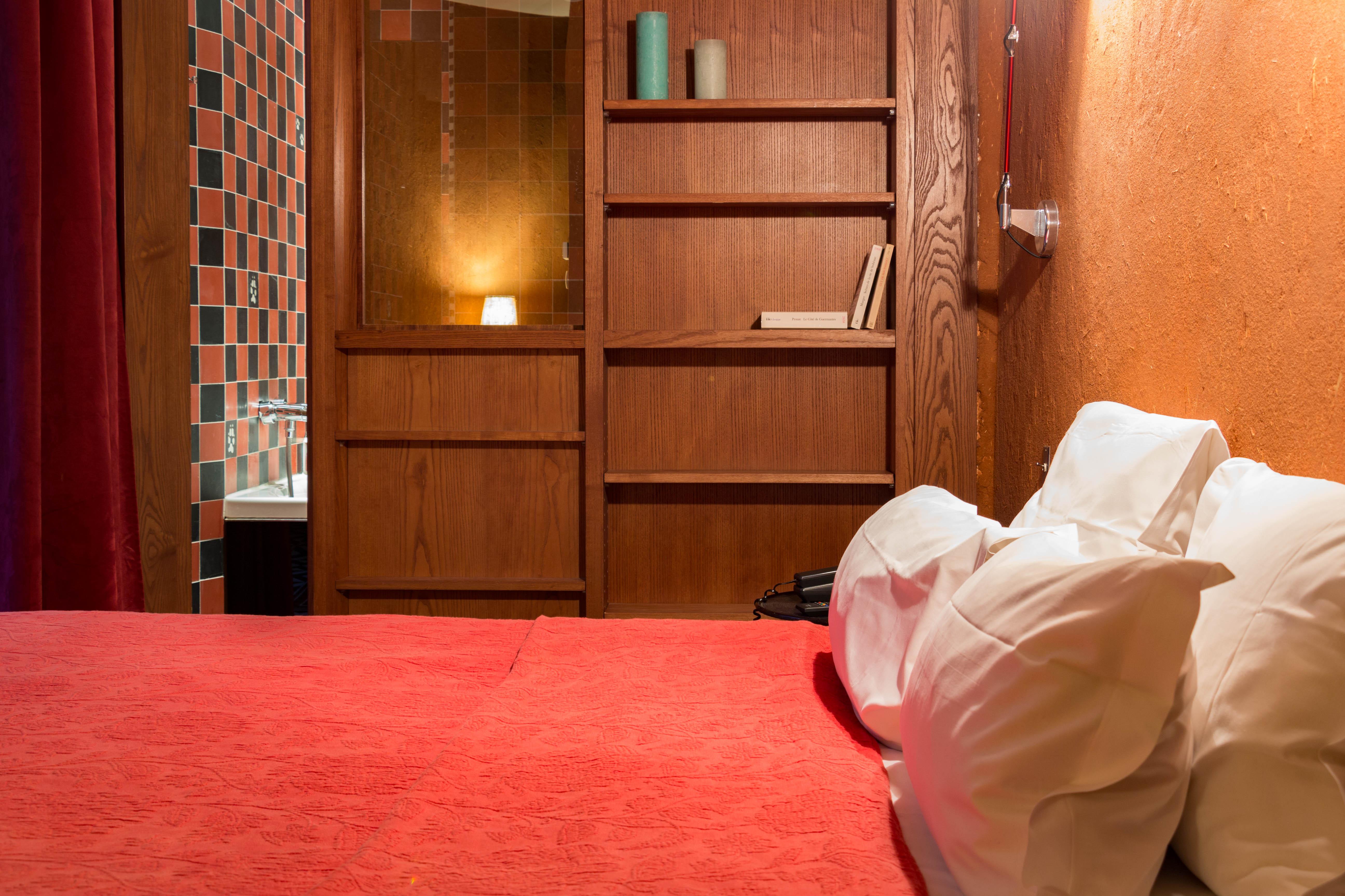 Hotel Du Prince De Conti Париж Екстериор снимка