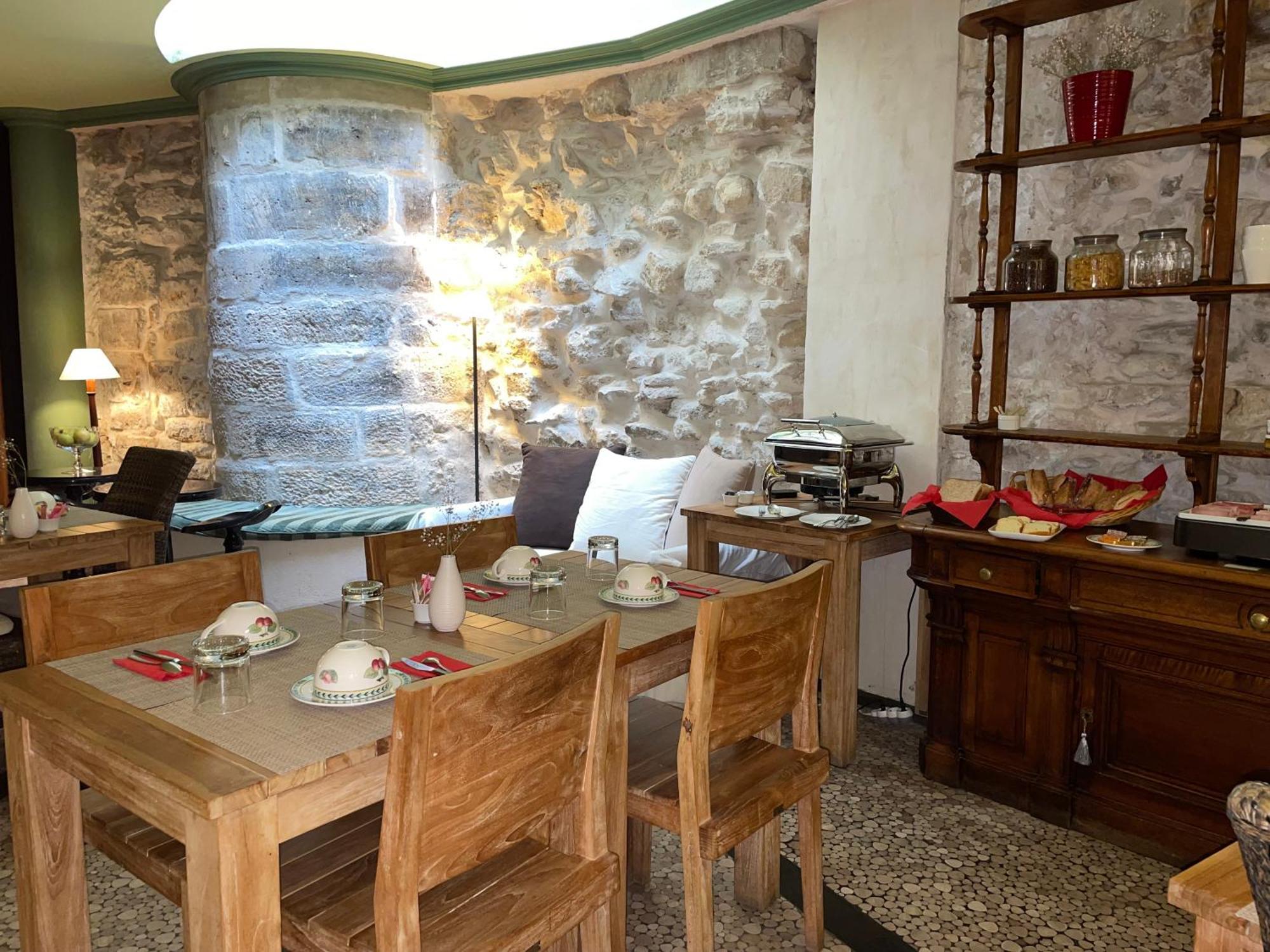 Hotel Du Prince De Conti Париж Екстериор снимка